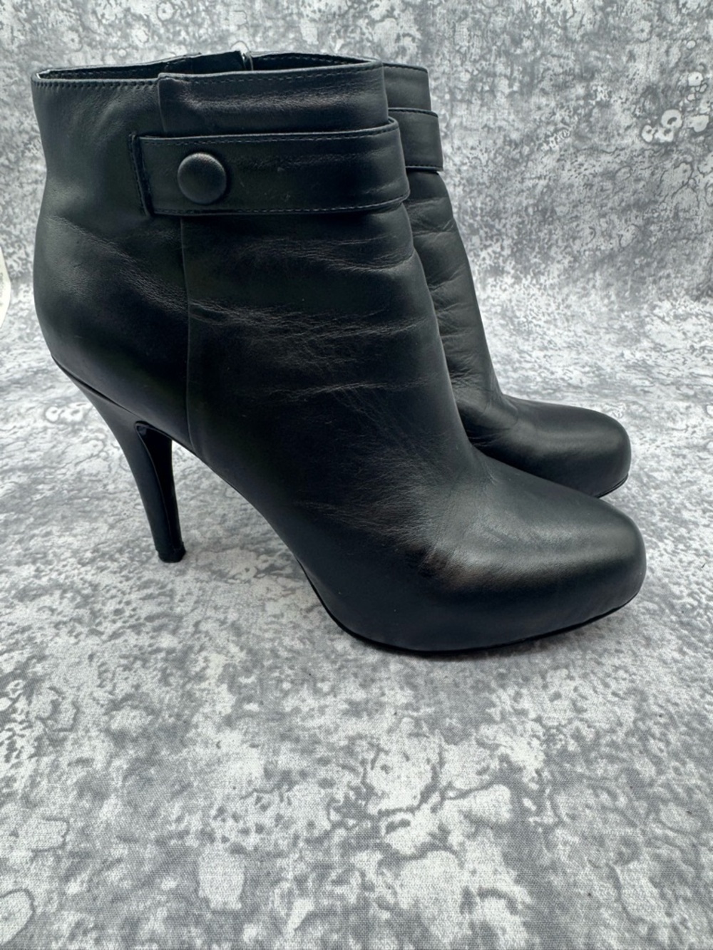Nine West  "Gowithito" model featuring a high stiletto heels